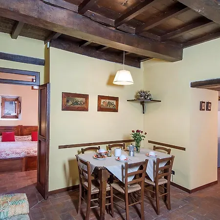 Holiday home Freistehendes Mit Garten Und Pool